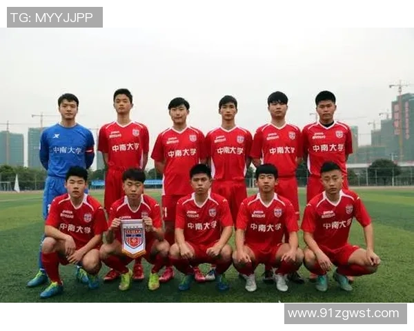 南京足球队心理素质排名第八展现团队韧性与拼搏精神